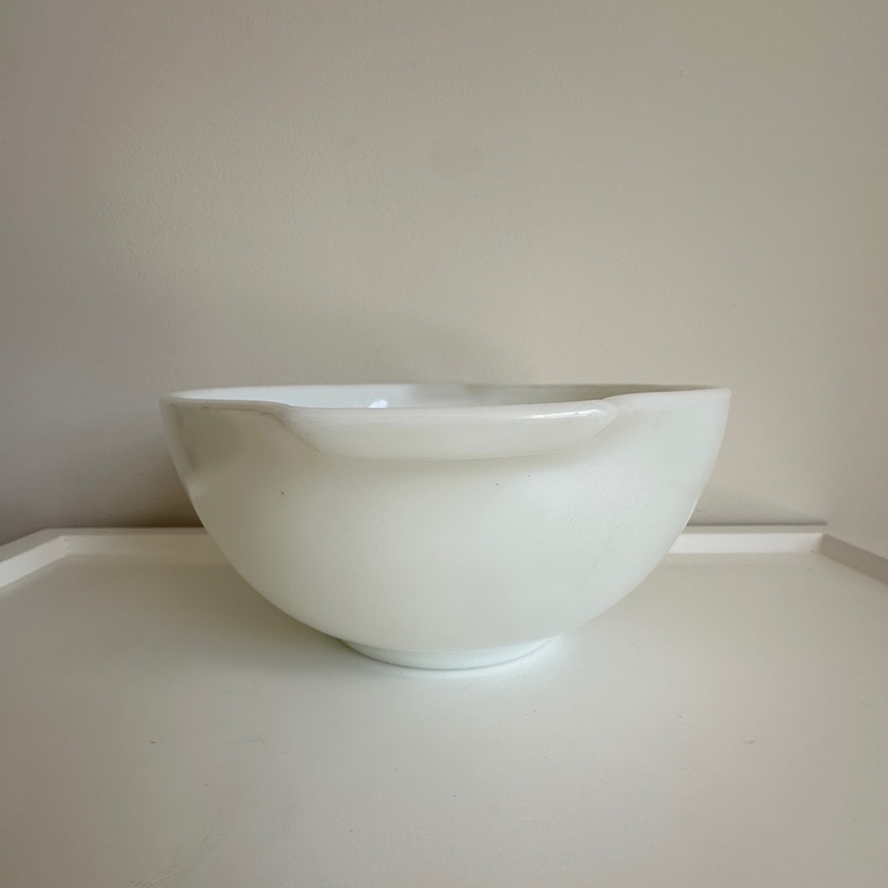RARE Pyrex Cinderella Mixing Bowl Vintage White #442 1.5 Qt - Picture 5 of 13